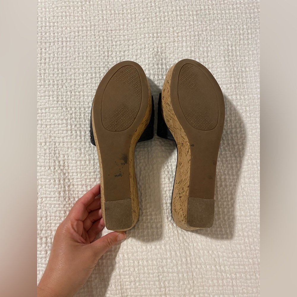 Tory Burch Elaine Wedge Slide Size 8.5 - Picture 2 of 3
